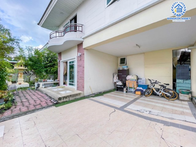 *****บ้านเดี่ยวมือสอง ม.ศุภาลัยการ์เด้นวิลล์ แจ้งวัฒนะ-หลักสี่ เนื้อที่กว่า 71.2 ตร.ว. ฟังก์ชันครบ 4 ห้องนอน 3 ห้องน้ำ 2 ที่จอดรถ บ้านสวย สภาพดีมาก พร้อมเข้าอยู่ แถมฟรี !! เครืองปรับอากาศ 4 เครื่อง+เครื่องทำน้ำอุ่น 2 เครื่อง ตอบโจทย์ทุกครอบครัว บนทำเลเดินทางสะดวก เข้าสู่ใจกลางเมืองได้อย่างสะดวกสบาย ใกล้ทางด่วนศรีสมานและรถไฟฟ้าสายสีแดง สถานีดอนเมือง